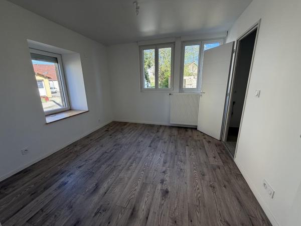 Vente / Maison et grand terrain