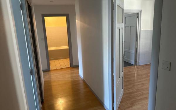 Maison à vendre    8 pièces •  Lancrans