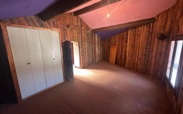 Maison à vendre    8 pièces •  Lancrans