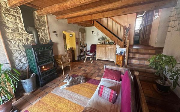 Maison à vendre    8 pièces •  Lancrans