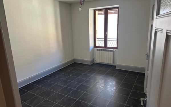 Maison à vendre    8 pièces •  Lancrans