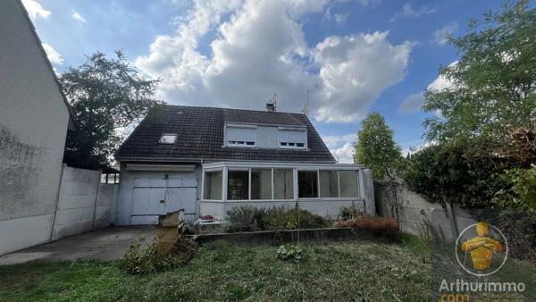 Location                                                      Appartement
                        
                     5 pièces                      99 m2                     à Chelles