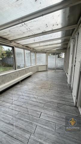 Location                                                      Appartement
                        
                     5 pièces                      99 m2                     à Chelles