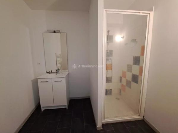 Location                                                      Appartement
                        
                     4 pièces                      103 m2                     à Carmaux