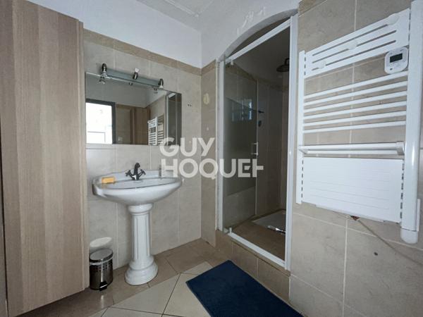 Appartement meublé à louer de 6 pièces de 150.39 m²