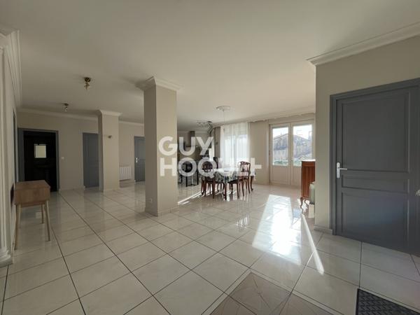 Appartement meublé à louer de 6 pièces de 150.39 m²