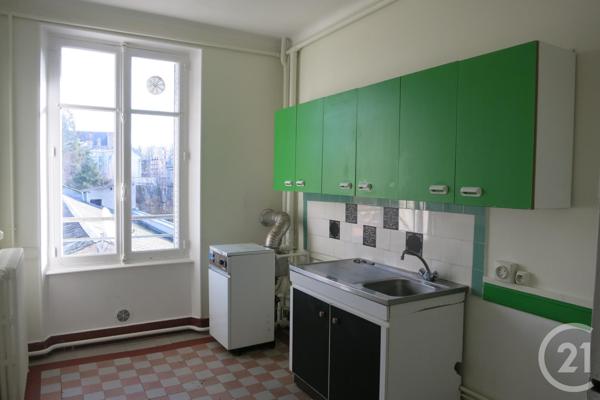 Immeuble à vendre  500 m2 MONTLUCON - 03