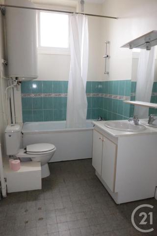 Immeuble à vendre  500 m2 MONTLUCON - 03