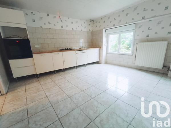 Maison de campagne 4 pièces de 132 m² à Voisey (52400)