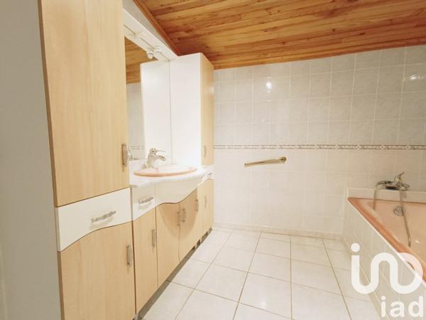 Maison de campagne 4 pièces de 132 m² à Voisey (52400)