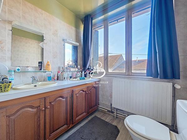 Belle maison lumineuse sur 4900 m2 de terrain