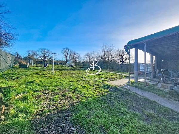 Belle maison lumineuse sur 4900 m2 de terrain