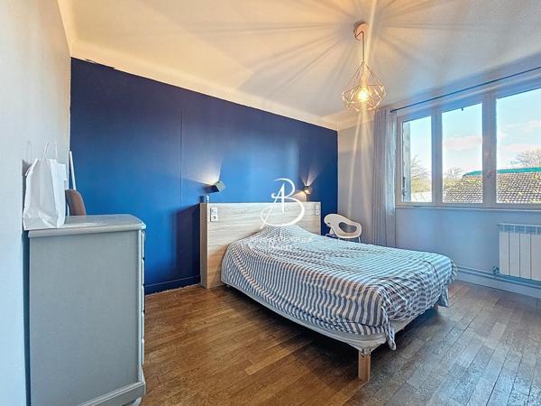 Belle maison lumineuse sur 4900 m2 de terrain