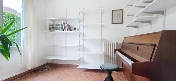 Maison ancienne 3-5 chambres sur terrain 745m²