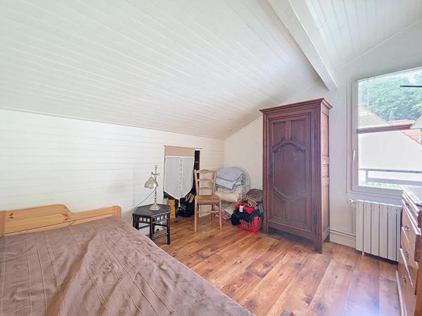 Maison ancienne 3-5 chambres sur terrain 745m²