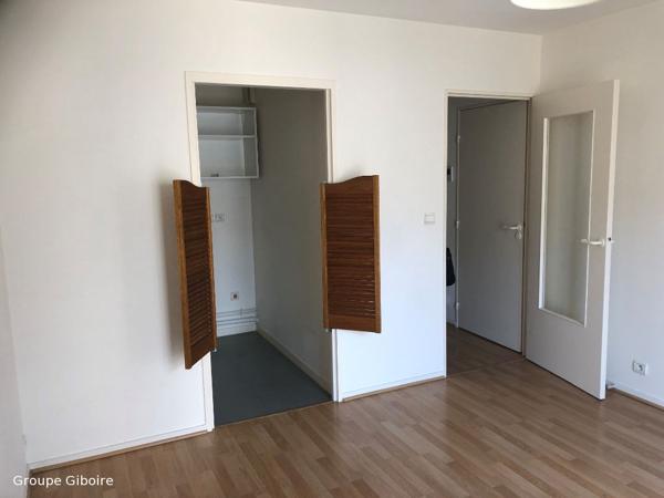Appartement T2 à louer - 29 m² (réf : 574107)