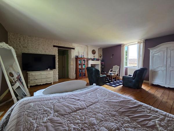 Maison 11 pièces 308 m2