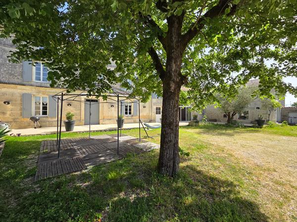 Maison 11 pièces 308 m2
