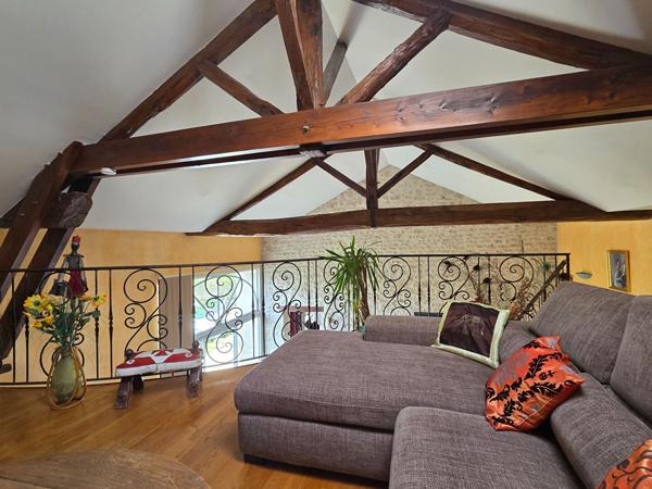 Maison 11 pièces 308 m2