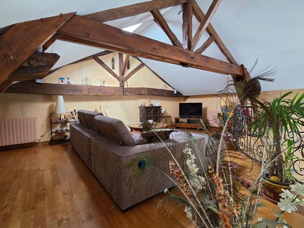 Maison 11 pièces 308 m2