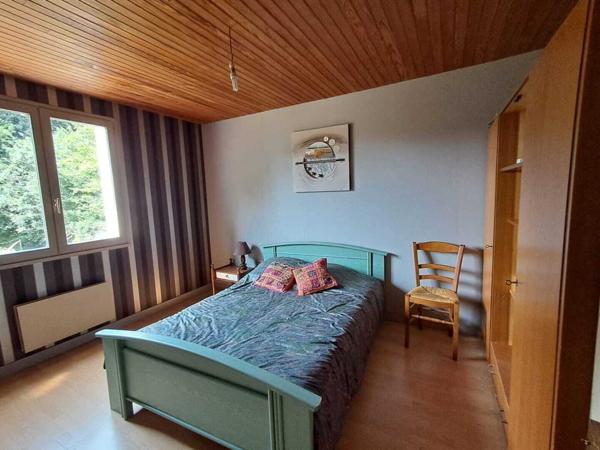 RARE : Domaine de 9 100 m² à 3 min du centre ! 227 000 € H.A.I.*