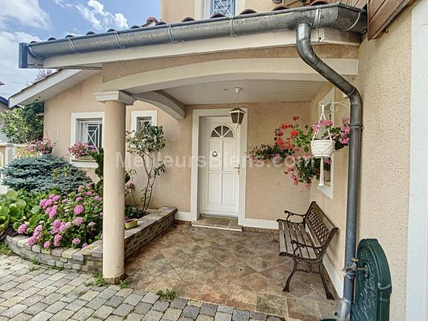 Villa de 215m2 sur un terrain de 870m2