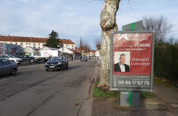Cette Maison de ville  5 pièces de 140 m2 3 chambres,bureau