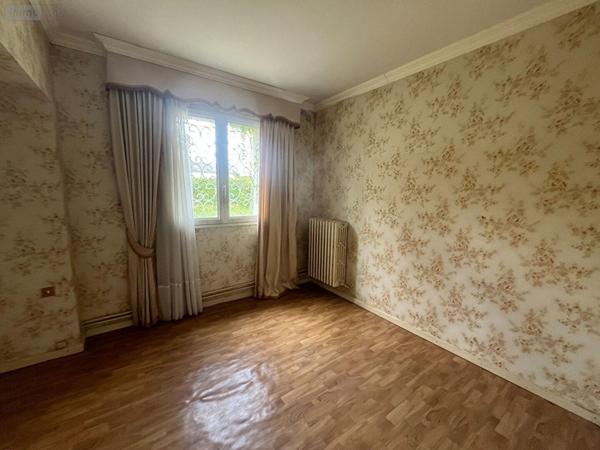 Maison à vendre à Montreuil-Bellay dans le Maine-et-Loire (49260), ref : 2018235