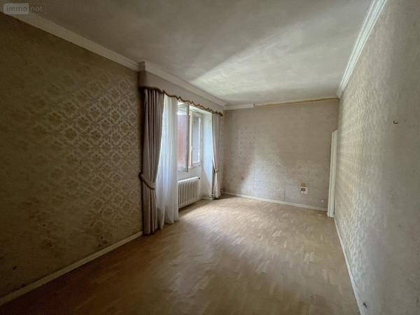 Maison à vendre à Montreuil-Bellay dans le Maine-et-Loire (49260), ref : 2018235