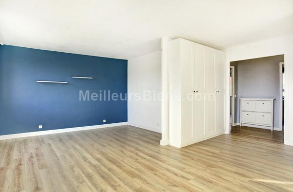 APPARTEMENT QUARTIER BRANCAS EN PARFAIT ETAT AVEC VUE ET BALCON SUD