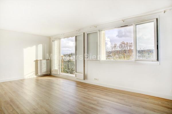 APPARTEMENT QUARTIER BRANCAS EN PARFAIT ETAT AVEC VUE ET BALCON SUD