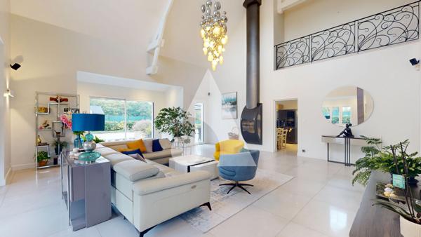 Maison 8 pièces 270 m2