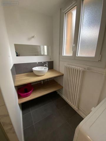 Appartement à vendre à Chartres dans l'Eure-et-Loir (28000), ref : 474   
Gare SNCF