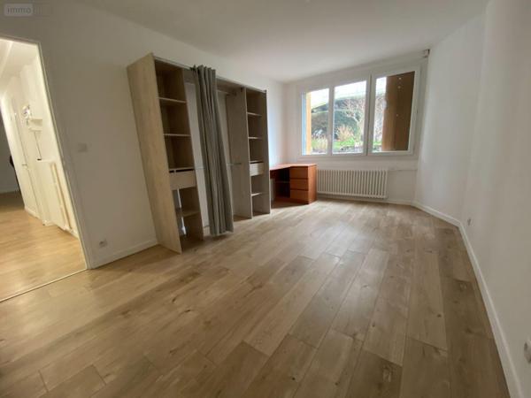 Appartement à vendre à Chartres dans l'Eure-et-Loir (28000), ref : 474   
Gare SNCF