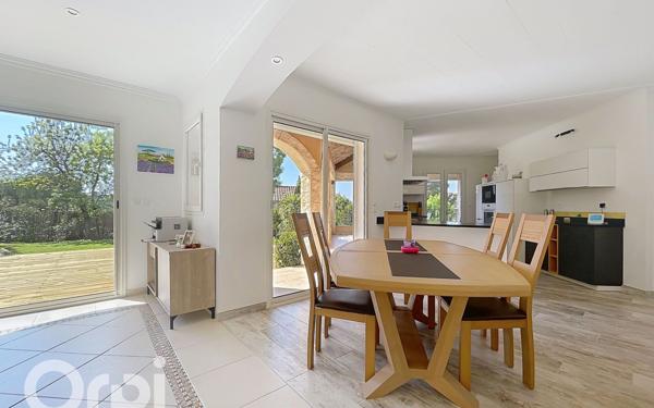 Maison à vendre    5 pièces •  Saint-Raphaël