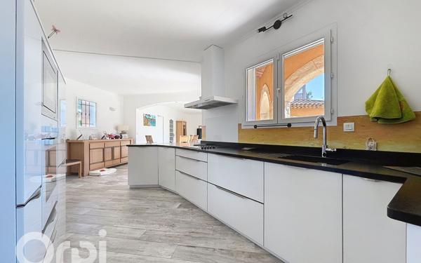 Maison à vendre    5 pièces •  Saint-Raphaël