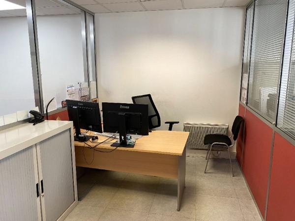 À VENDRE : Bureaux de 70 m² en rez-de-chaussée en plein coeur du centre-ville de Saint-Etienne