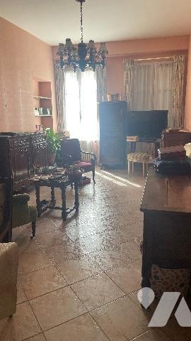 TOURY Plein centre ville maison avec beau potentiel de 4 pièces