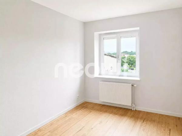 T3 71 m² — Centre Saint-Georges-de-Reneins | Gare & écoles à pied | Disponible de suite