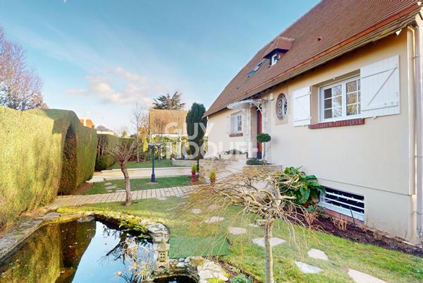 MAISON AVEC PISCINE