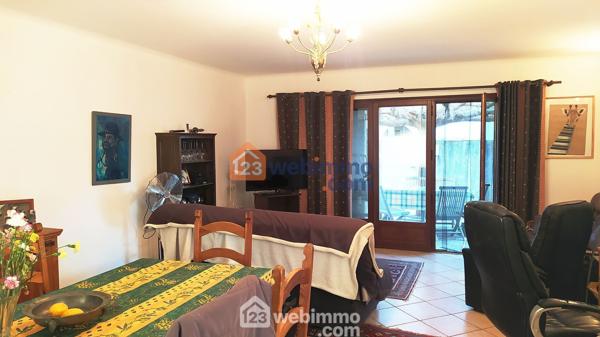 Maison de ville 75 m² à Saintes-Maries-de-la-Mer 13460
