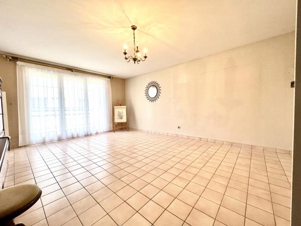 Jouy-en-Josas (78350) Maison centre ville