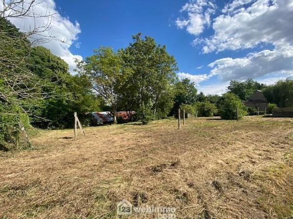 Terrain constructible 1100 m² à Réaumur 85700