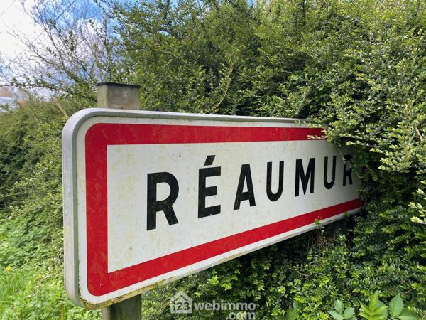 Terrain constructible 1100 m² à Réaumur 85700