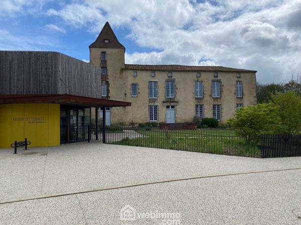 Terrain constructible 1100 m² à Réaumur 85700