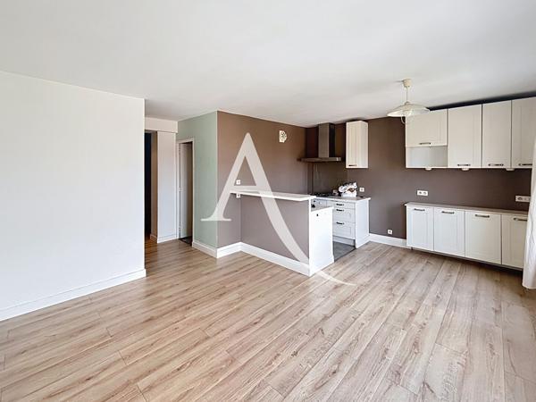 APPARTEMENT 4 PIÈCES RÉNOVÉ AVEC BALCON, PARKING ET CAVE ! MASSY PALAISEAU
