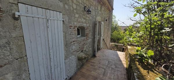 Maison à vendre |  Lamagdelaine |  9 pièces | 262 m²