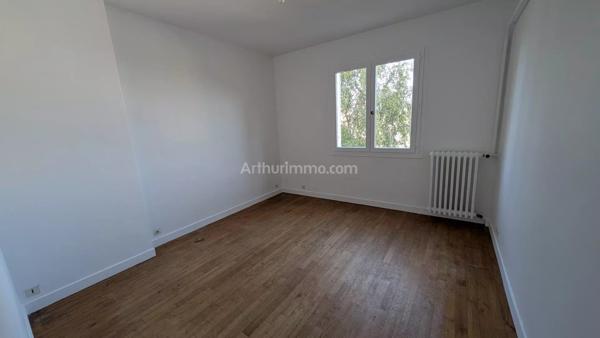 Location                                                      Appartement
                        
                     4 pièces                      85 m2                     à Rennes