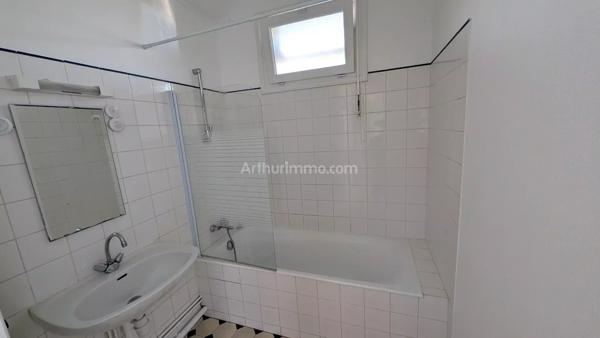 Location                                                      Appartement
                        
                     4 pièces                      85 m2                     à Rennes