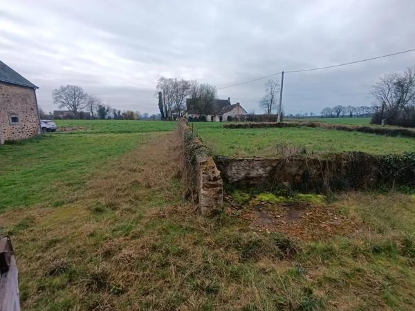 Maison à rénover avec + de 250 m2 de dépendances